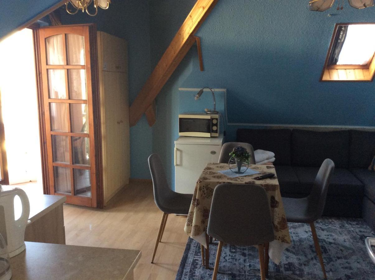 Ilona Kis Kastely Panzio Hotel Keszthely Bagian luar foto