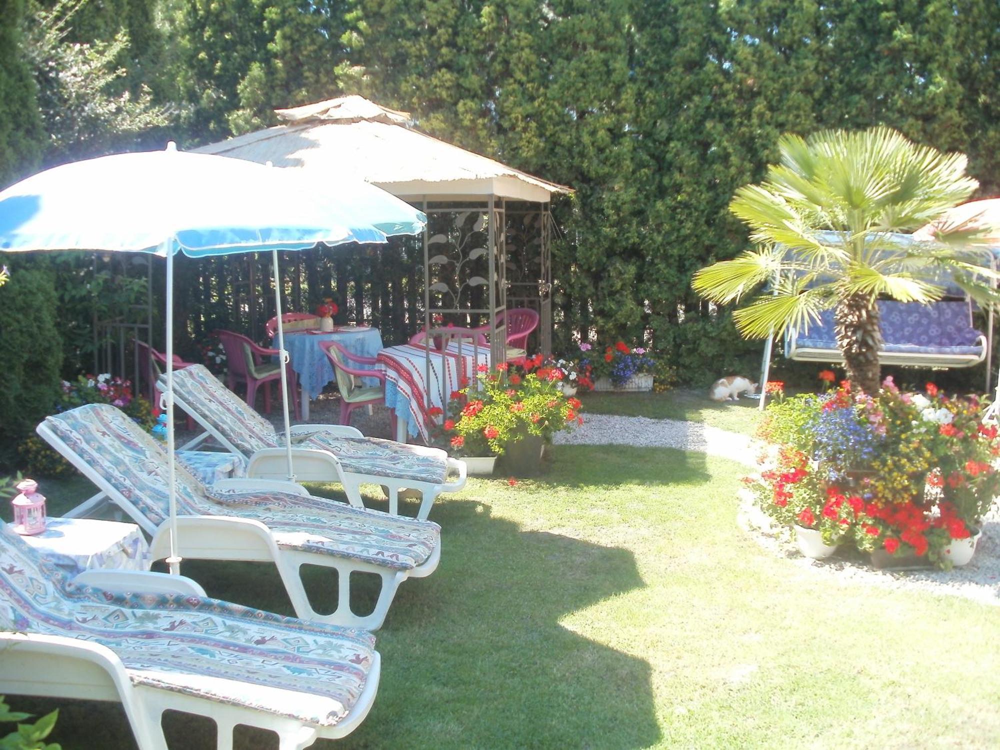 Ilona Kis Kastely Panzio Hotel Keszthely Bagian luar foto