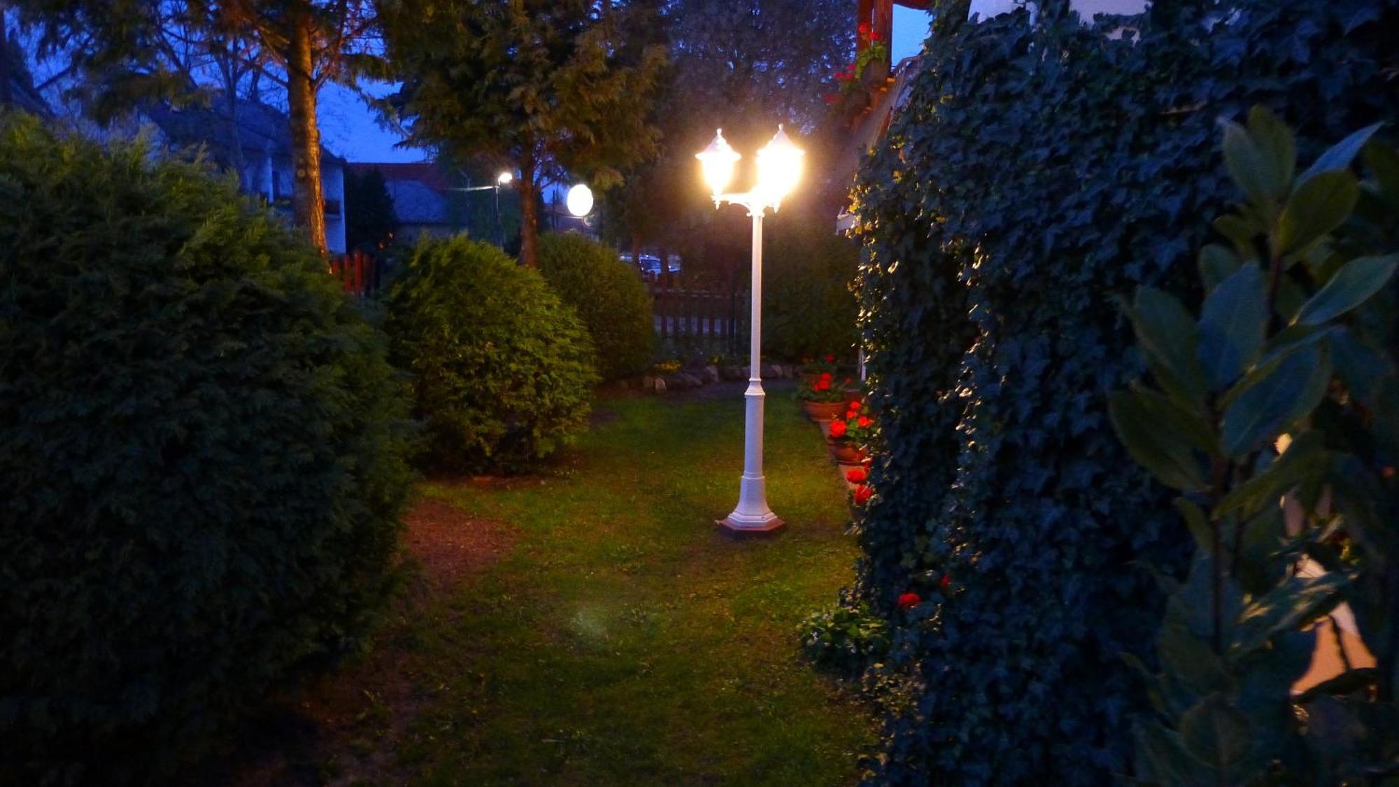 Ilona Kis Kastely Panzio Hotel Keszthely Bagian luar foto
